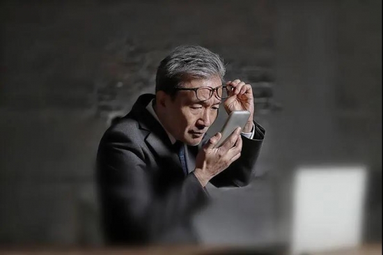 美麗島多焦鏡:十六年的堅守，只為老花眼打磨一副多焦鏡